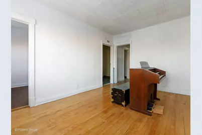 3348 N Albany Avenue, Chicago, IL 60618 - Photo 11