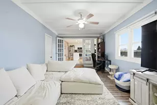 385 S Walnut St, Manteno, IL 60950 - Photo 9