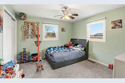 385 S Walnut Street, Manteno, IL 60950 - Photo 13