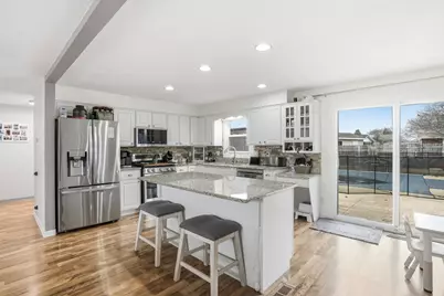 385 S Walnut Street, Manteno, IL 60950 - Photo 3