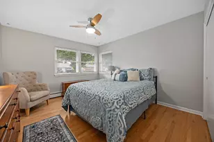 937 Robinhood Ln, La Grange Park, IL 60526 - Photo 21