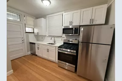 6829 21st Street #2E, Berwyn, IL 60402 - Photo 9