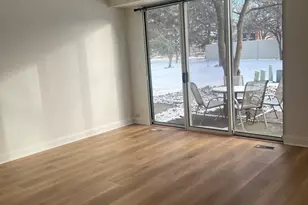 1146 Regency Dr, Schaumburg, IL 60193 - Photo 5