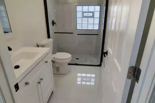 [Address not provided], Chicago, IL 60628 - Photo 9