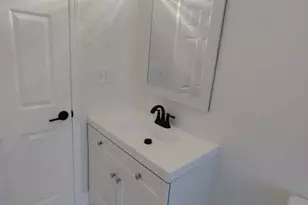 [Address not provided], Chicago, IL 60628 - Photo 7