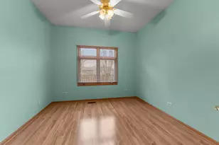 7035 168th St, Tinley Park, IL 60477 - Photo 13