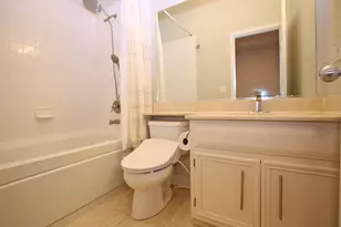 1875 N Winnebago Ave, Chicago, IL 60647 - Photo 17