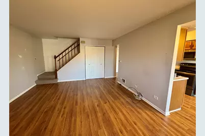 412 St Johns Road #D, Woodstock, IL 60098 - Photo 3