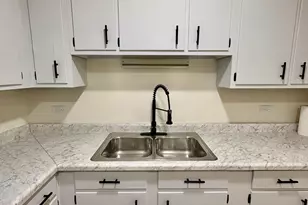 1557 Jill Ct, Glendale Heights, IL 60139 - Photo 11