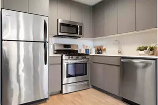 420 W Belmont Ave, Chicago, IL 60657 - Photo 3