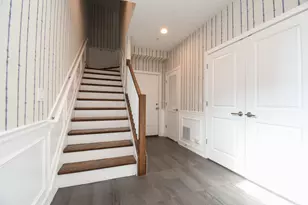 330 Pennsylvania Way, Oak Park, IL 60302 - Photo 5