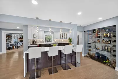 24 W Berkley Drive, Arlington Heights, IL 60004 - Photo 9