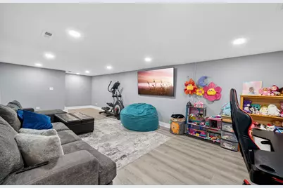 24 W Berkley Drive, Arlington Heights, IL 60004 - Photo 31