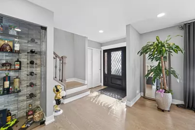 24 W Berkley Drive, Arlington Heights, IL 60004 - Photo 5