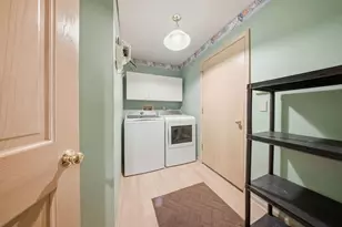 525 Bradbury Ln, Geneva, IL 60134 - Photo 19