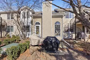 525 Bradbury Ln, Geneva, IL 60134 - Photo 25