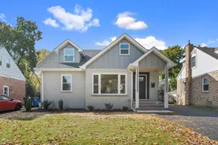 406 N Elm St, Mount Prospect, IL 60056 - Photo 1