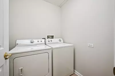 [Address not provided], Skokie, IL 60076 - Photo 19