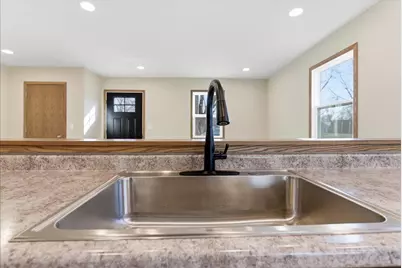 313 E Martin Street, Forrest, IL 61741 - Photo 11