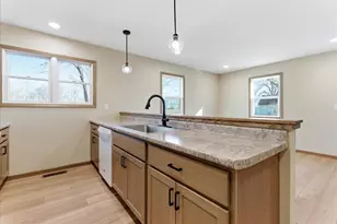 313 E Martin St, Forrest, IL 61741 - Photo 33