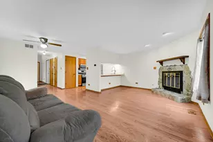 1509 Peachtree Ln, Lockport, IL 60441 - Photo 5