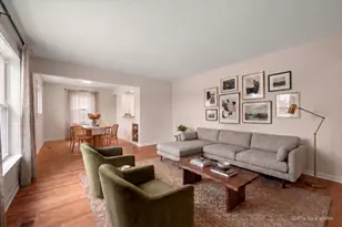 985 Aspen St, Hoffman Estates, IL 60169 - Photo 5