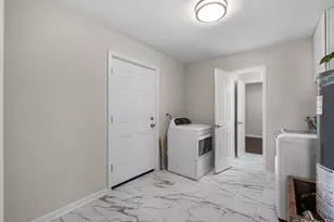 985 Aspen St, Hoffman Estates, IL 60169 - Photo 19
