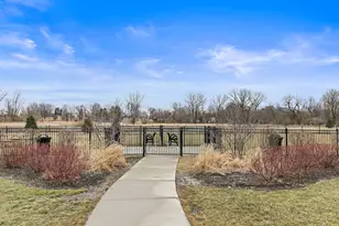 3806 Honeysuckle Ln, Elgin, IL 60124 - Photo 27