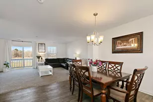 3806 Honeysuckle Ln, Elgin, IL 60124 - Photo 7