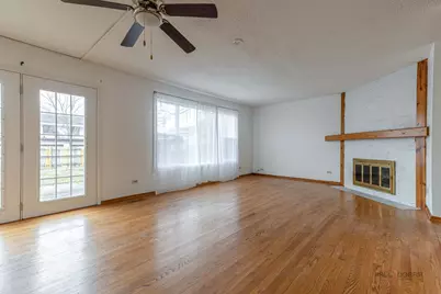 1261 Hialeah Lane, Hanover Park, IL 60133 - Photo 3