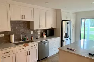 1229 Ballantrae Pl, Mundelein, IL 60060 - Photo 3