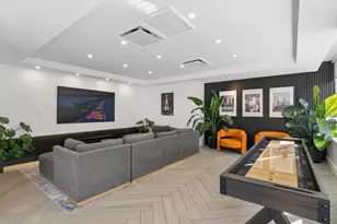 655 W Irving Park Rd, Chicago, IL 60613 - Photo 21