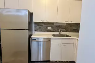 655 W Irving Park Rd, Chicago, IL 60613 - Photo 13