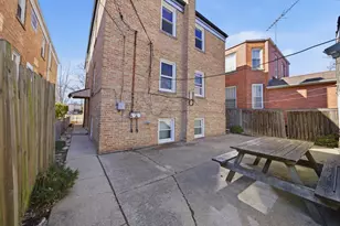 2705 N Sayre Ave, Chicago, IL 60707 - Photo 3
