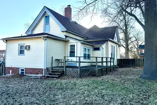 811 N Market St, Marion, IL 62959 - Photo 27