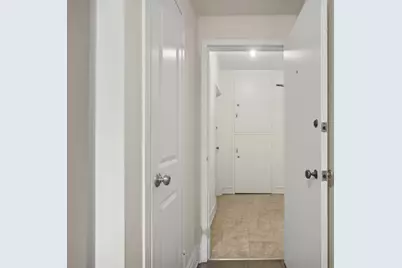 1585 Ridge Avenue #611, Evanston, IL 60201 - Photo 13