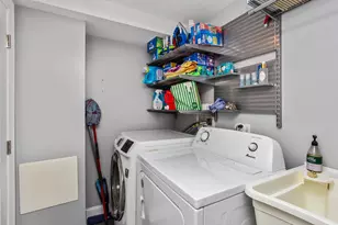 1460 Dewey Ave, Evanston, IL 60201 - Photo 23