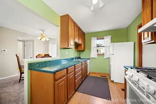 231 Hedgerow Dr, Bloomingdale, IL 60108 - Photo 7