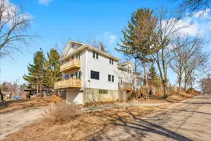 49 N Lake Ave, Fox Lake, IL 60020 - Photo 3