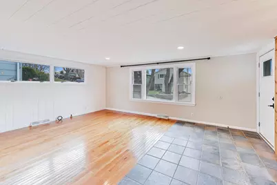 916 S 6th Avenue, Saint Charles, IL 60174 - Photo 5