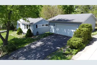 916 S 6th Avenue, Saint Charles, IL 60174 - Photo 3