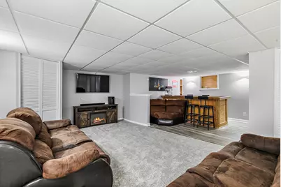 394 Rockland Avenue, Elgin, IL 60124 - Photo 25