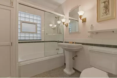 139 N Ridgeland Avenue #2, Oak Park, IL 60302 - Photo 17