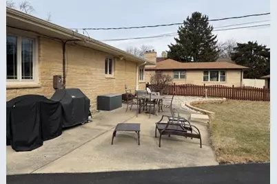 614 N Cornelia Street, Joliet, IL 60435 - Photo 3