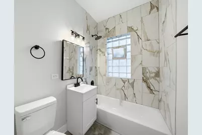 11410 S Eggleston Avenue, Chicago, IL 60628 - Photo 11