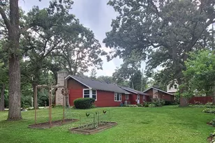 7614 Oakwood Dr, Wonder Lake, IL 60097 - Photo 3