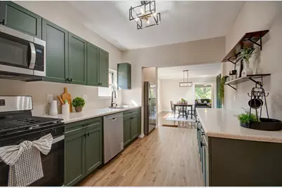 10541 S Normal Avenue, Chicago, IL 60628 - Photo 9