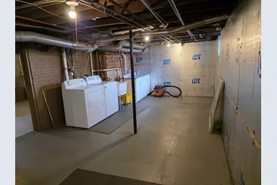 427 W Hurlbut Avenue, Belvidere, IL 61008 - Photo 29