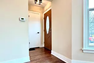 6356 W Giddings St, Chicago, IL 60630 - Photo 5