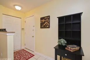 1619 N Windsor Dr, Arlington Heights, IL 60004 - Photo 3